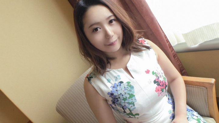 萨娜29岁的托儿所老师番号：SIRO-3612