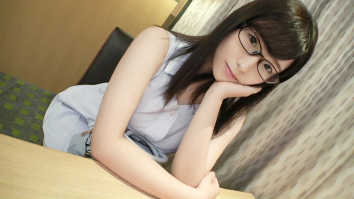 Mikoto 20岁的幼儿园老师番号：SIRO-3571