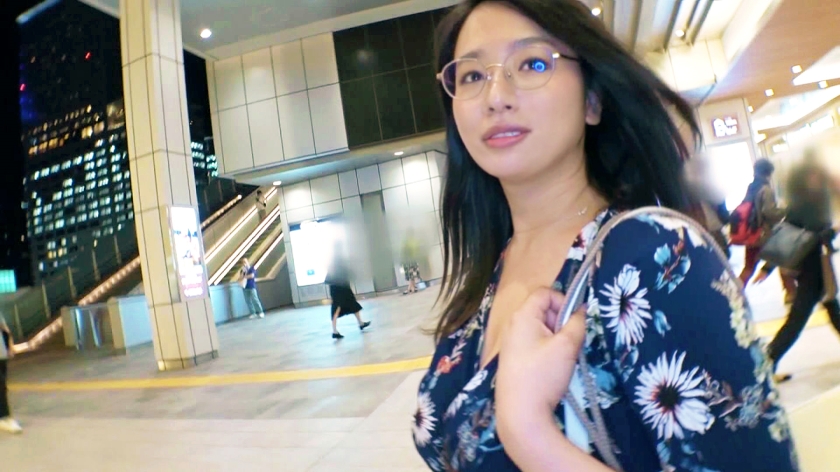 花30岁在成人商店工作番号：261ARA-392