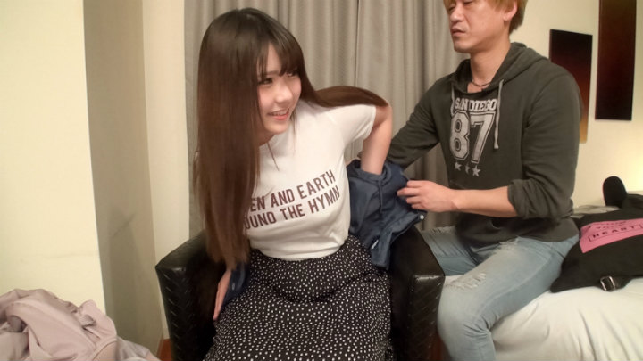 药店打工19岁美容专业学校学生番号：【200GANA-1691】