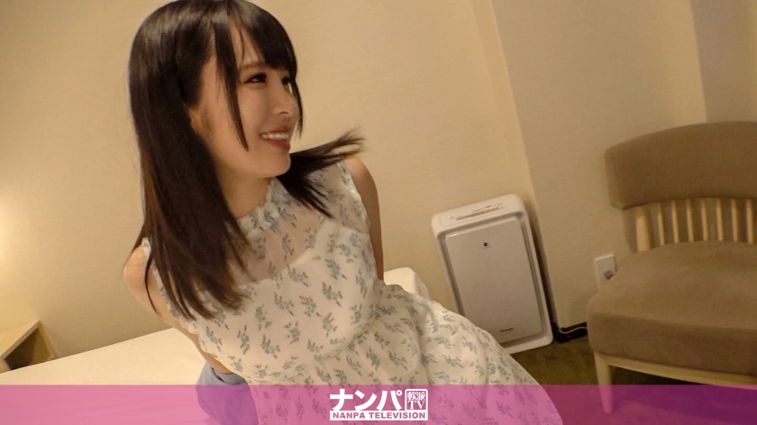 麻衣20岁大学生在夜总会打工番号：200GANA-2096