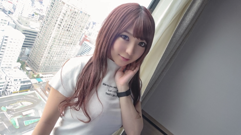 里绪奈21岁cosplay咖啡店店员番号：SIRO-3762