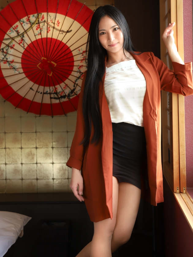 【300MIUM-439】外出取材顔面美女大学生