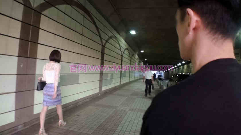 名流人妻美少女番号：300MIUM-262
