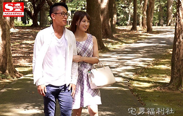 SSNI-397:母性本能喷发,人气美少女初川南与帅哥谈恋爱啪啪啪被偷拍！