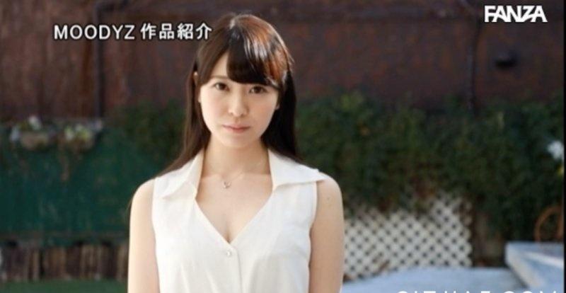 魔鬼身材人妻主动要求出道！超完美Body人妻的真实身分是三船可怜